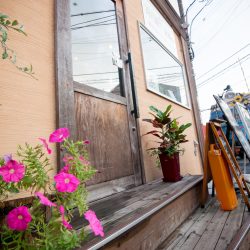 都電荒川線 熊野前駅そばの麺料理とアジアごはんHARE - ZOU
