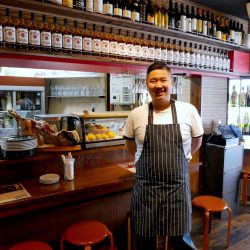 店長の櫻井泰宏さん