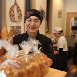 「町屋は懐が深い街。地域の人に喜んでもらえるパンを提案していきます」