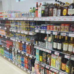 お酒もあります。