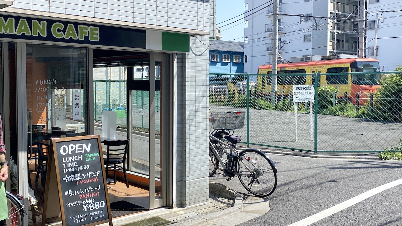 都電の踏切そば