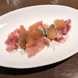 生ハムとりんごコンポート