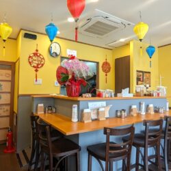 Pho Aki 熊野前店 店内