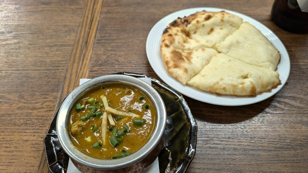 ミックスベジタブルカレー & チーズナン