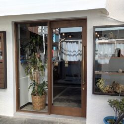 pins cafe