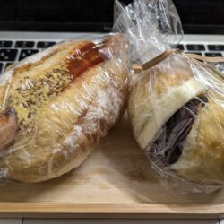 ソーセージのパンとあんバター