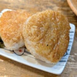焼きおにぎり( バター醤油味)