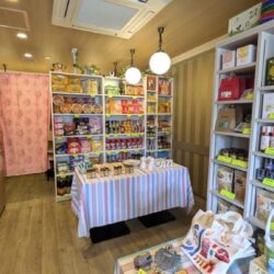 華山台湾百貨 店内
