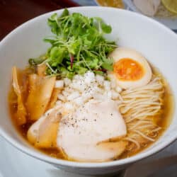 【荒川涼麺2025】今年の冷やしは一味違う。海を感じに麺’s club 酒池肉林 東京荒川に行ってきた。