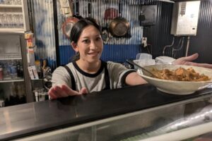 西尾久の肉処あっぱれがリニューアル！ 肉と酒とおばんざいの店に