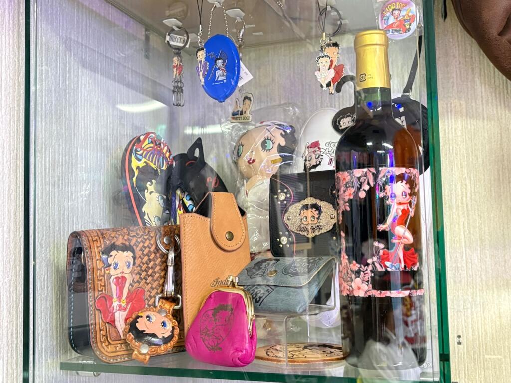 Betty Marboo店内