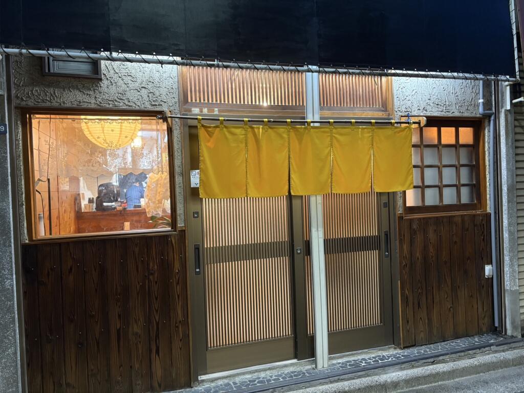 のれんが出てればアングレ食堂開店中