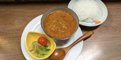 つまみになるバターチキンカレー! 焼鳥・もつ焼きの店きしだ つまみになるバターチキンカレー! 焼鳥・もつ焼きの店きしだ