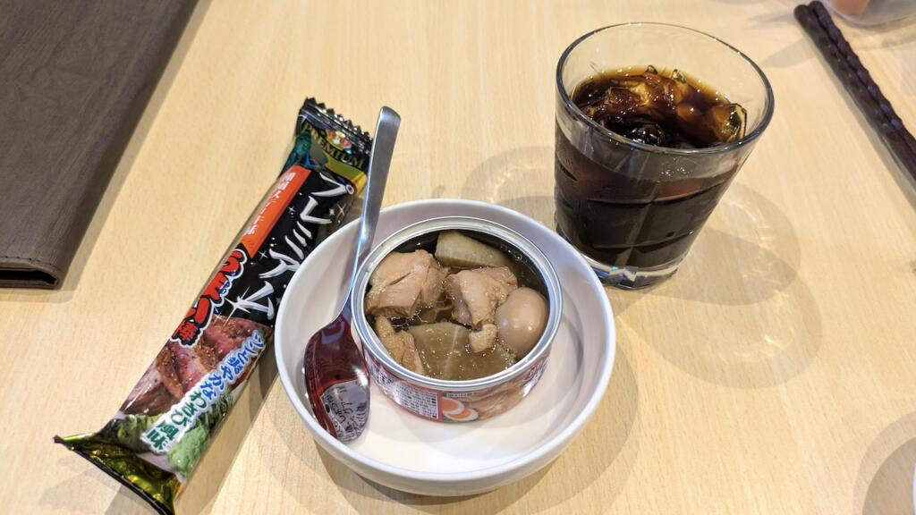 缶詰とうまい棒