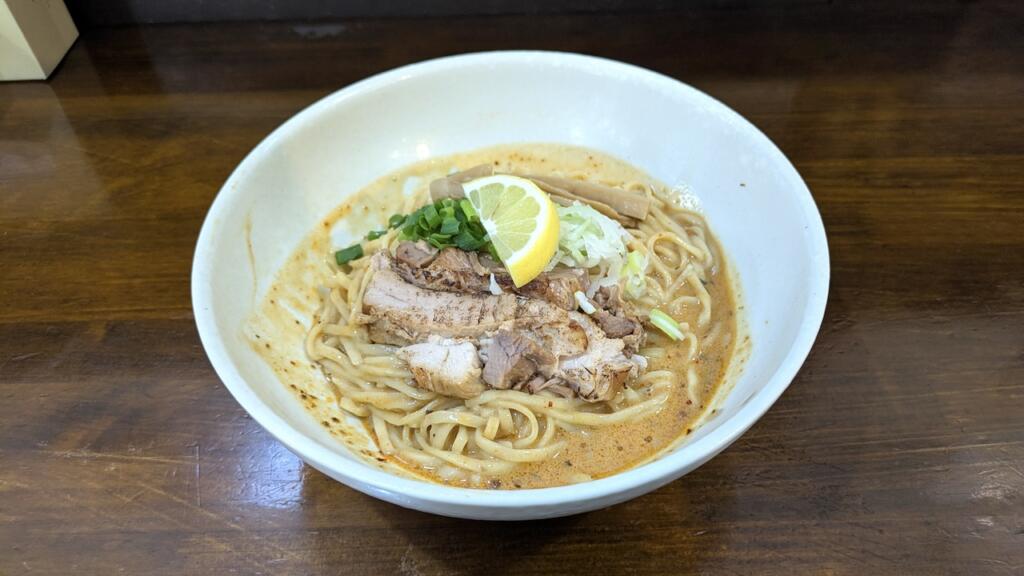 坦々ばん麺