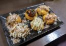 町屋で気軽に、でもこだわりのたこ焼きで飲む! 本場関西焼 笑顔 たこ焼き全種盛り