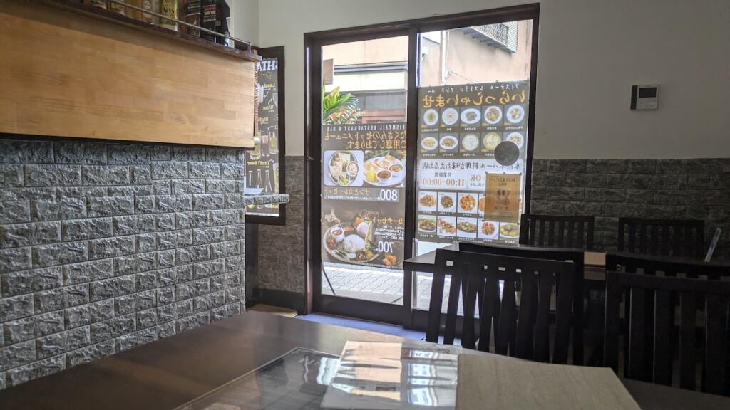 FISHTAIL restaurant and bar店内