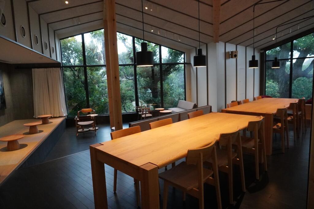 広々とした2階席