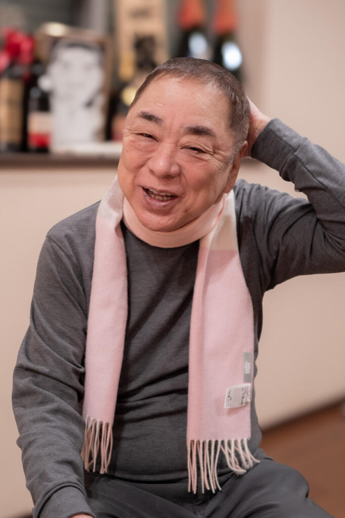 終始にこやかにお答えくださいました