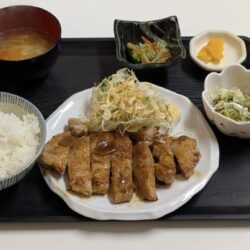 トンテキ定食