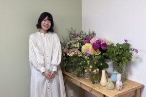 【開店】5/1 お花がつなぐ“寄り道”と“縁” 祖父母の仕事場を受け継いだ花のアトリエ『yorimichi flower』オープン! 【開店】5/1 お花がつなぐ“寄り道”と“縁” 祖父母の仕事場を受け継いだ花のアトリエ『yorimichi flower』オープン!