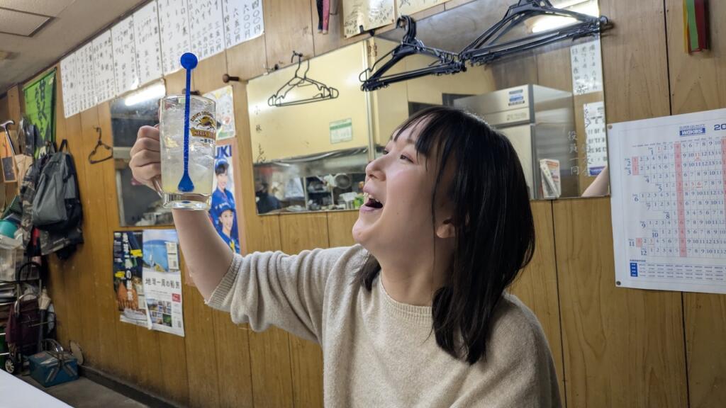 酒場案内人 塩見なゆさん