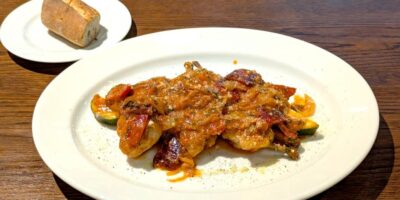 鶏もも肉とパプリカ ローマ風軽い煮込み