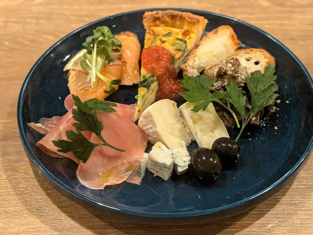 前菜盛り合わせ