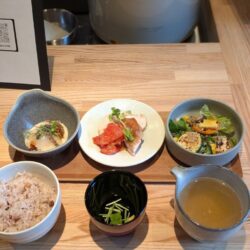 荒川区役所向かいの食事とお酒 正がランチ営業を開始