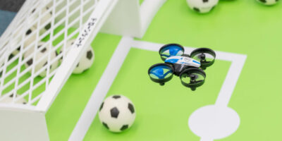 子どもたちが夢中！あらかわまちゼミで人気を集めたドローン体験教室をレポート│9月無料体験会も開催