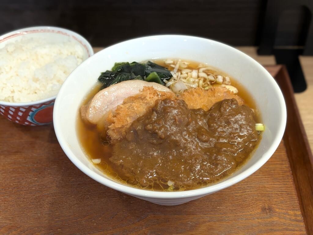 ヒレカツカレーラーメン