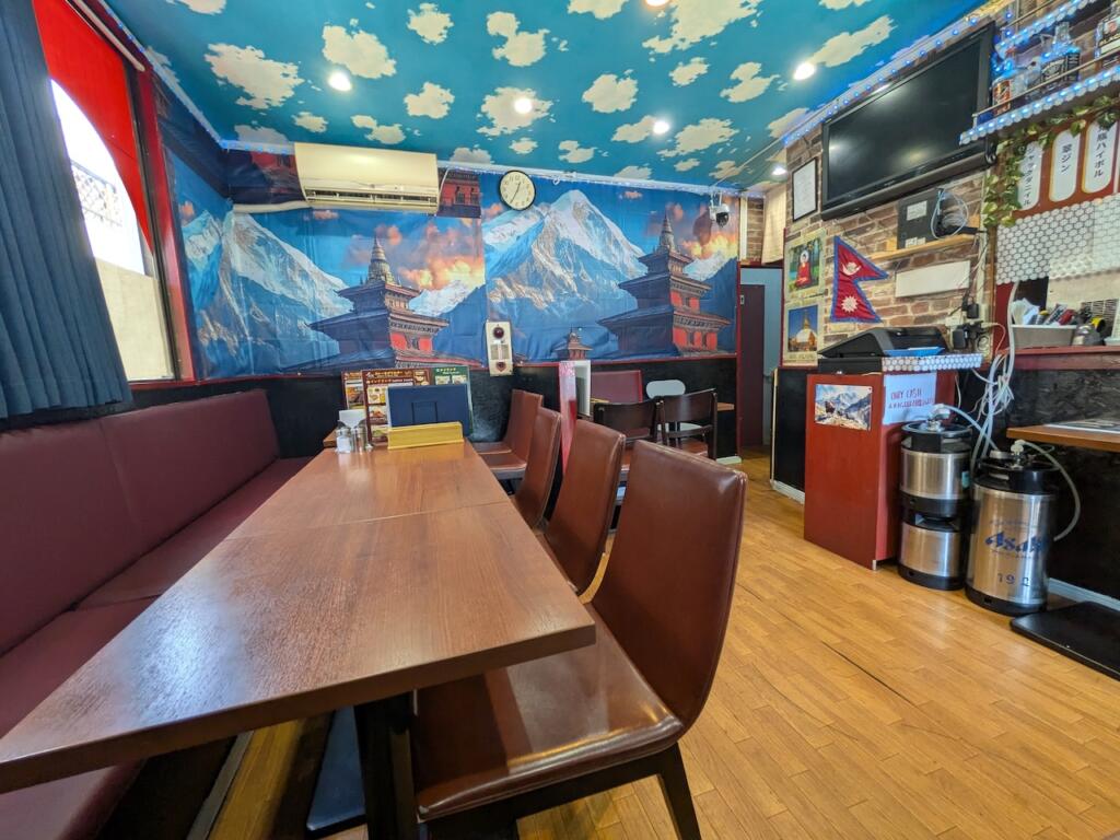 curry＆GriLL BAR店内